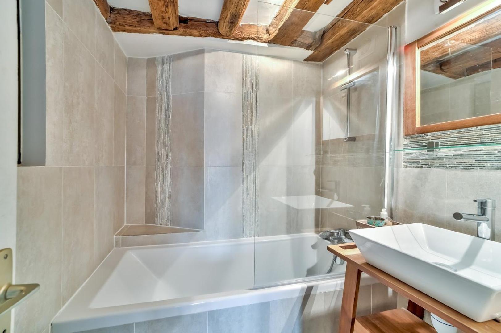 Guestready - Elegant 2br Ap In Saint-martin * Parijs